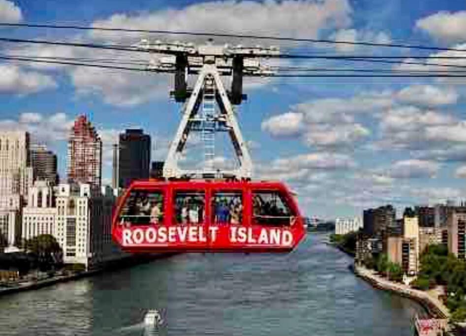 Lga Airport 3 Mins, 3 Bedroom Duplex House, Parking And Private Backyard, 9Mins Subway! New York Exteriér fotografie
