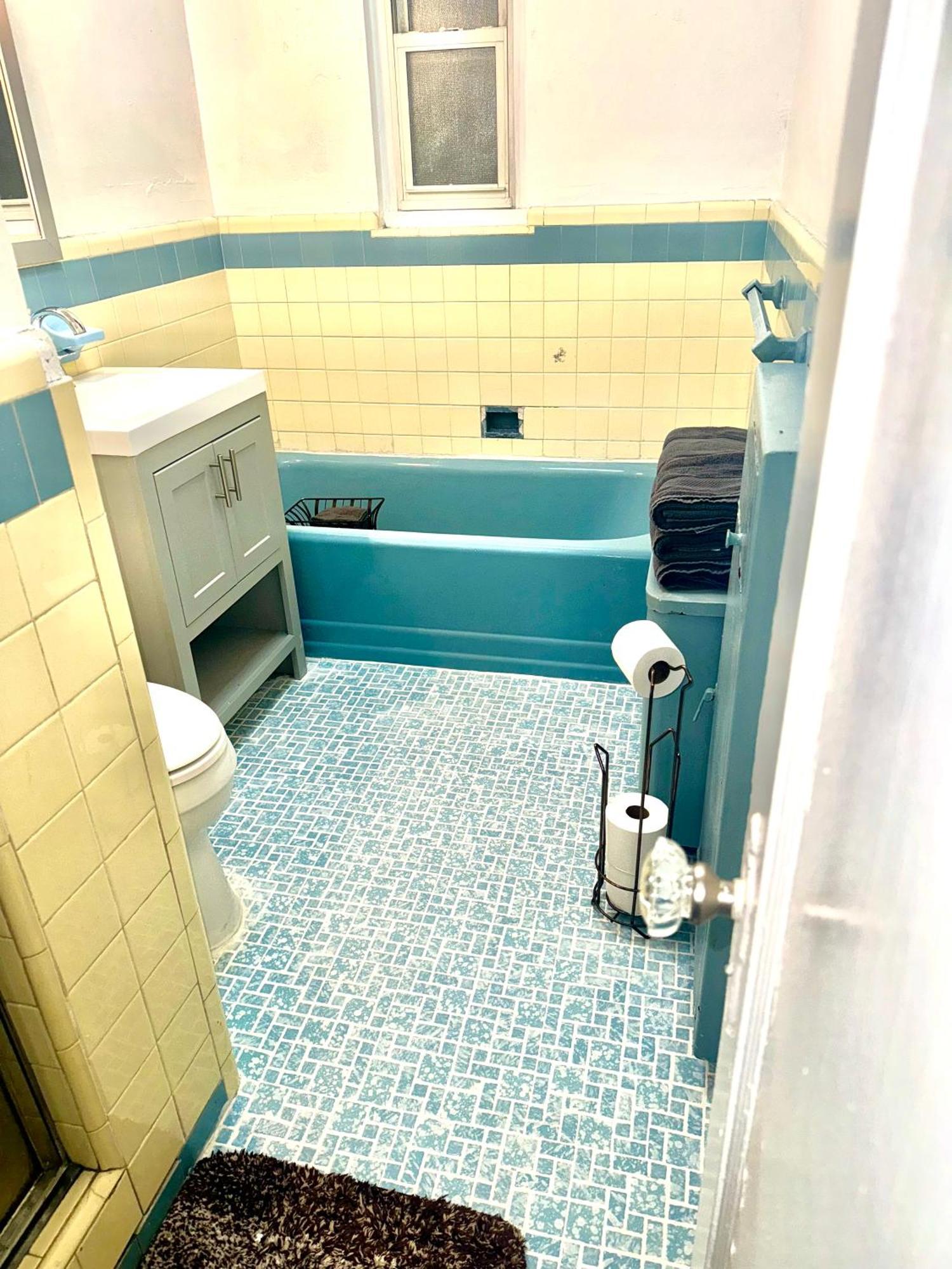 Lga Airport 3 Mins, 3 Bedroom Duplex House, Parking And Private Backyard, 9Mins Subway! New York Exteriér fotografie