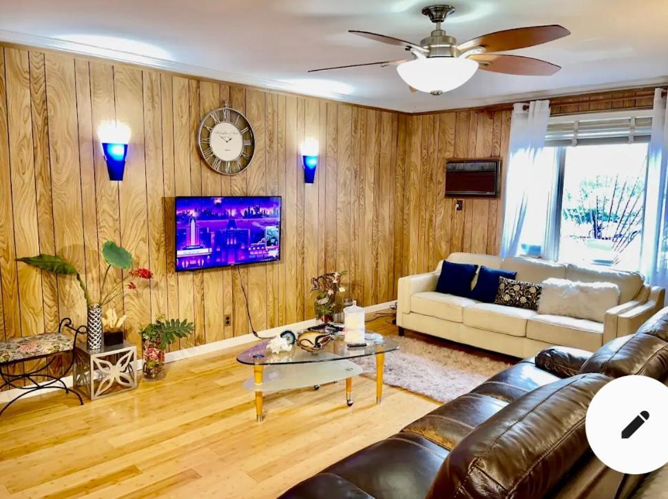 Lga Airport 3 Mins, 3 Bedroom Duplex House, Parking And Private Backyard, 9Mins Subway! New York Exteriér fotografie
